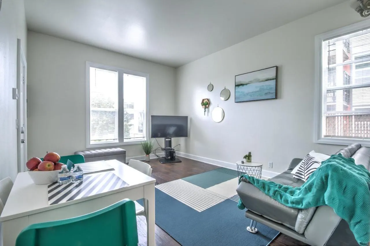 Hosteeva Capitol Hill 2Br Apt - 7 Walking Distance To Dining Seattle United States